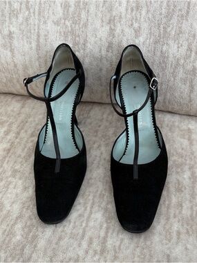 Sigerson Morrison Black T-Strap Suede Pumps - Size 8 with box